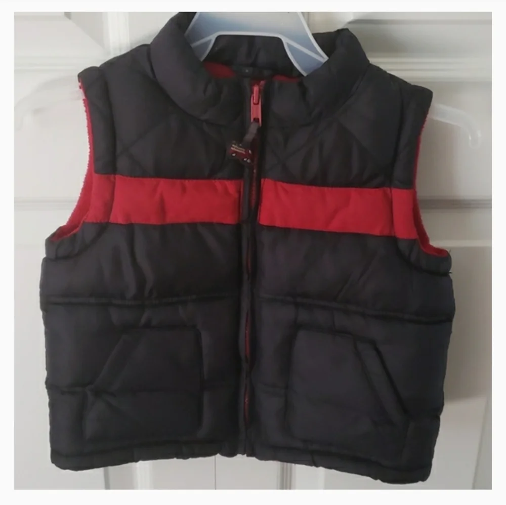 Gymbooree's Toddlers Puffer vest 12-24 months black and red